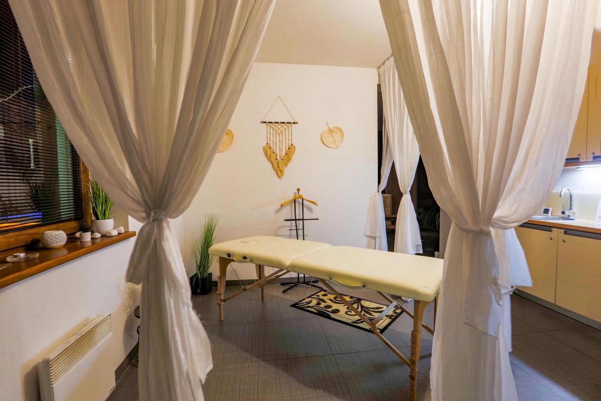 Apartmanovy Dom Fatrapark 1 S Wellness - Hlavna Recepcia Ruzomberok Exterior photo